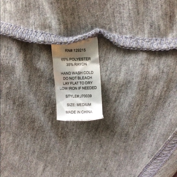 PAPER DOLLS Gray Vest | M - Picture 5 of 5